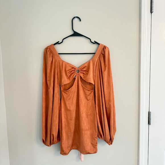 NWT OhPolly Cut-Out Long Sleeve Dress - Picture 1 of 3
